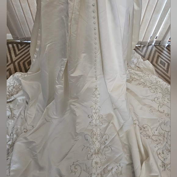 Elegant White and Silver Embellished Wedding Dress - Picture 5 of 8